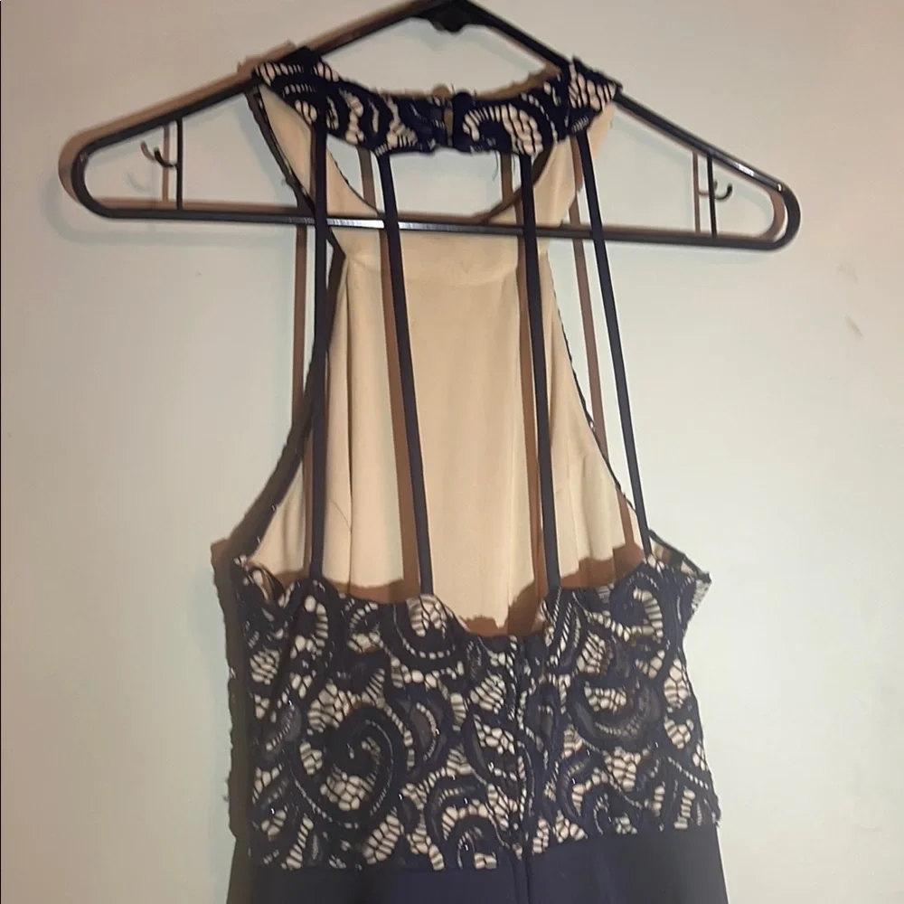 Elegant navy Lace Dress - Picture 3 of 4